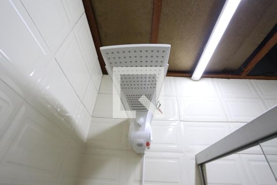 Banheiro de kitnet/studio para alugar com 1 quarto, 40m² em Jardim Jaú (zona Leste), São Paulo