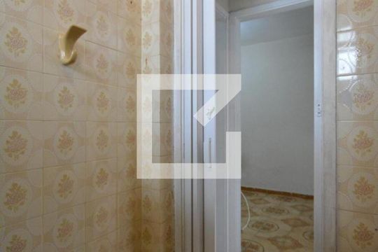 Banheiro de apartamento à venda com 2 quartos, 45m² em Irajá, Rio de Janeiro