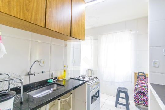Cozinha de apartamento à venda com 2 quartos, 49m² em Cecap, Jundiaí