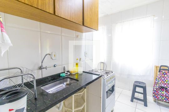 Cozinha de apartamento à venda com 2 quartos, 49m² em Cecap, Jundiaí
