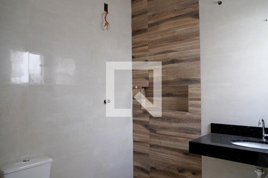 Banheiro da Suíte de casa para alugar com 2 quartos, 70m² em  Jardim Residencial Villagio Ipanema I, Sorocaba