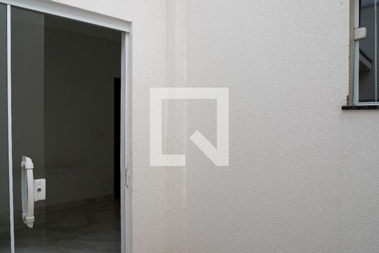 Área de Luz de casa para alugar com 2 quartos, 70m² em  Jardim Residencial Villagio Ipanema I, Sorocaba