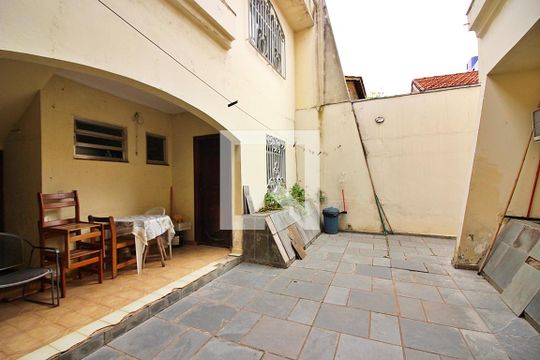 Quintal de casa à venda com 4 quartos, 350m² em Jardim do Mar, São Bernardo do Campo