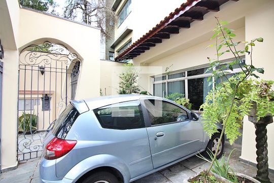 Garagem de casa à venda com 4 quartos, 350m² em Jardim do Mar, São Bernardo do Campo