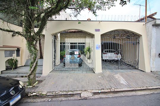 Fachada de casa à venda com 4 quartos, 350m² em Jardim do Mar, São Bernardo do Campo