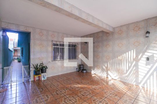 Garagem de casa à venda com 4 quartos, 125m² em Jardim Sapopemba, São Paulo