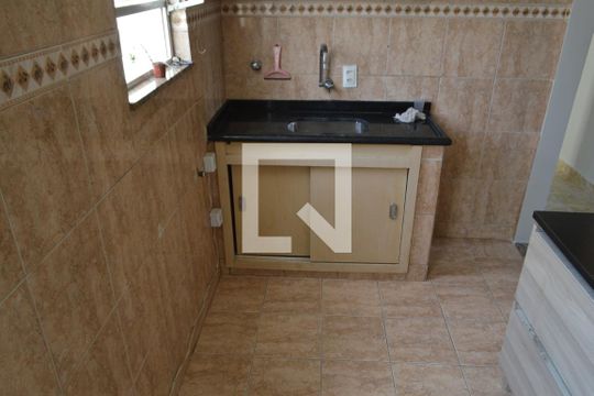 Cozinha de apartamento para alugar com 2 quartos, 48m² em Taquara, Rio de Janeiro