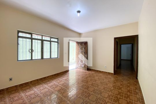 Casa à venda com 1 quarto, 65m² em Vila Yolanda, Osasco