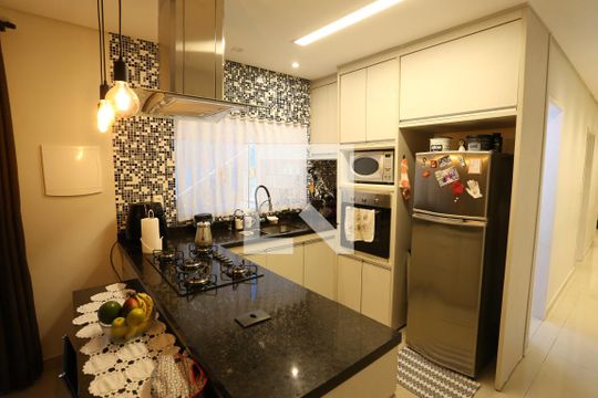 Cozinha de casa à venda com 3 quartos, 165m² em Vila Nhocune, São Paulo