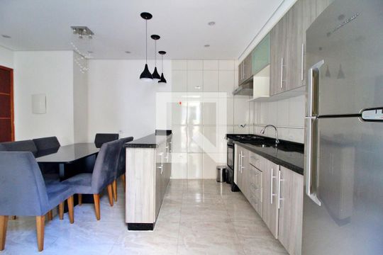 Sala/Cozinha de apartamento à venda com 2 quartos, 50m² em Parque João Ramalho, Santo André
