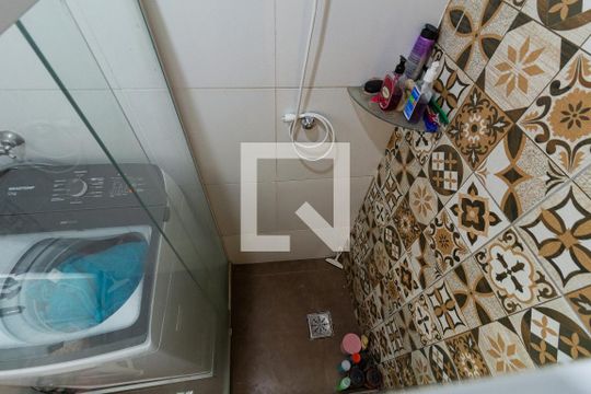 Banheiro de apartamento à venda com 1 quarto, 48m² em Piedade, Rio de Janeiro