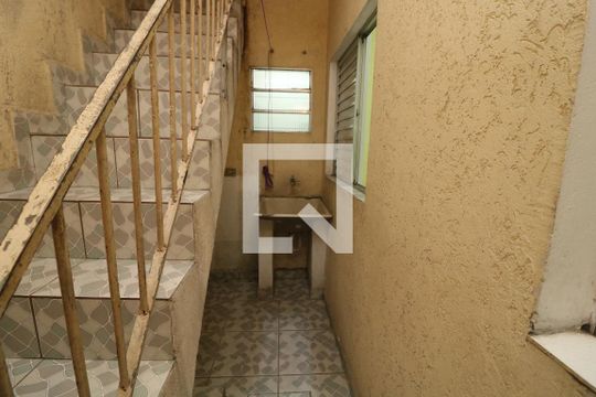 Área de Serviço de casa para alugar com 1 quarto, 30m² em Cidade Satélite Santa Bárbara, São Paulo