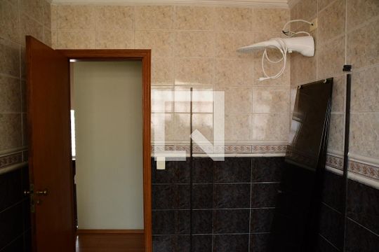 Banheiro Social de casa de condomínio para alugar com 4 quartos, 379m² em Parque Paulistano, Cotia
