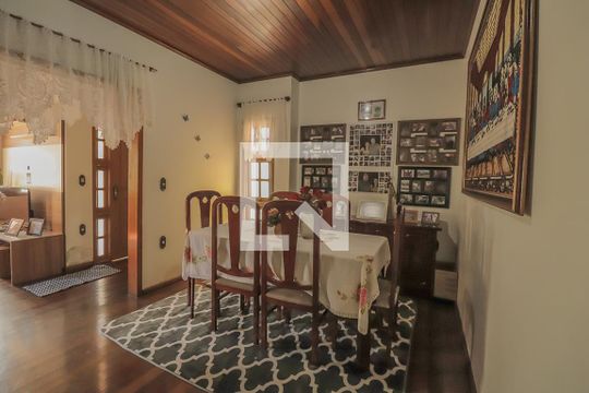 Sala de jantar de casa para alugar com 3 quartos, 132m² em São João Batista, São Leopoldo