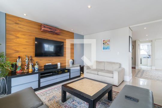 Sala de TV de apartamento à venda com 3 quartos, 268m² em Chácara Itaim, São Paulo