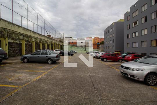 Garagem de apartamento à venda com 3 quartos, 56m² em Itaquera, São Paulo