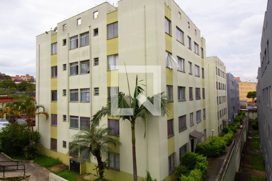 Fachada do bloco de apartamento à venda com 3 quartos, 56m² em Itaquera, São Paulo