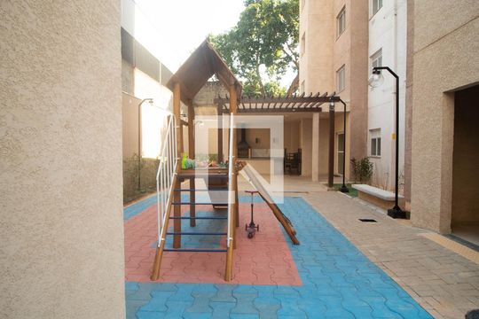 Parquinho de apartamento à venda com 2 quartos, 33m² em Parque Vitória, São Paulo
