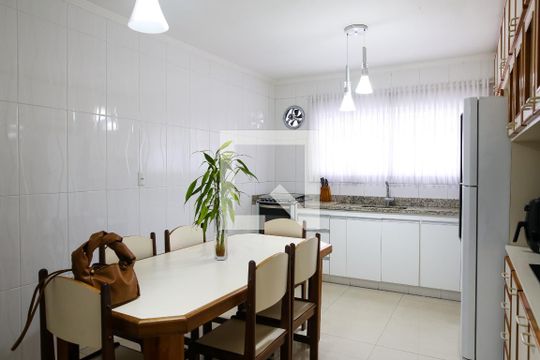 Cozinha de casa à venda com 3 quartos, 310m² em Vila Lucinda, Santo André