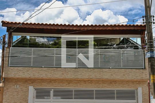 Fachada de casa à venda com 5 quartos, 270m² em Parque Edu Chaves, São Paulo