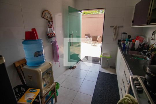 Cozinha de casa à venda com 4 quartos, 683m² em Camboinhas, Niterói