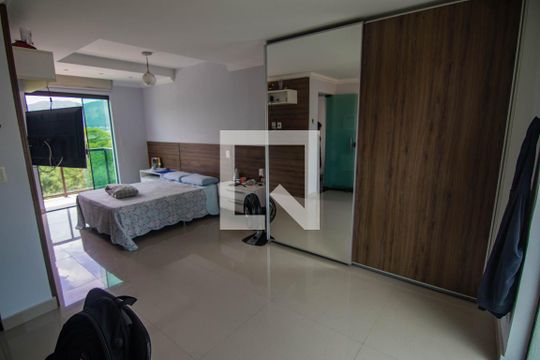 Quarto 4 de casa para alugar com 4 quartos, 683m² em Camboinhas, Niterói