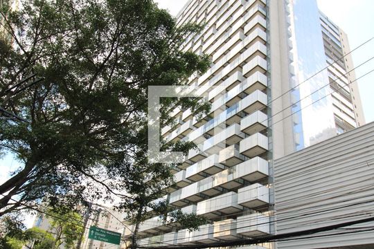 Fachada do prédio  de kitnet/studio à venda com 1 quarto, 51m² em Barra Funda, São Paulo