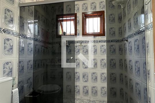 Banheiro de casa à venda com 3 quartos, 150m² em Campina, São Leopoldo
