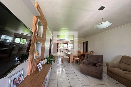 Sala de casa à venda com 3 quartos, 150m² em Campina, São Leopoldo