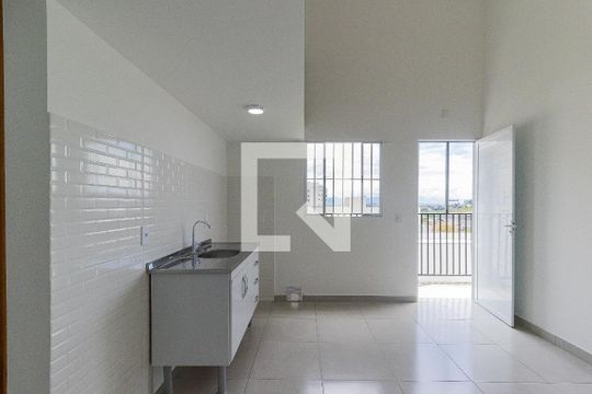 Sala / Cozinha de kitnet/studio para alugar com 1 quarto, 31m² em Jardim Rodolfo, São José dos Campos