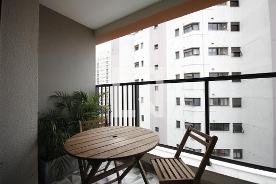 Varanda de kitnet/studio à venda com 1 quarto, 24m² em Vila Mariana, São Paulo