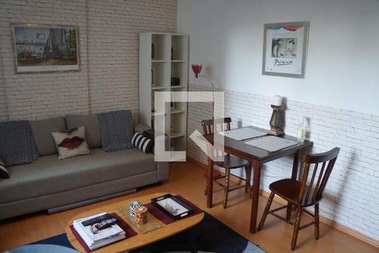 Sala de apartamento para alugar com 1 quarto, 67m² em Batel, Curitiba