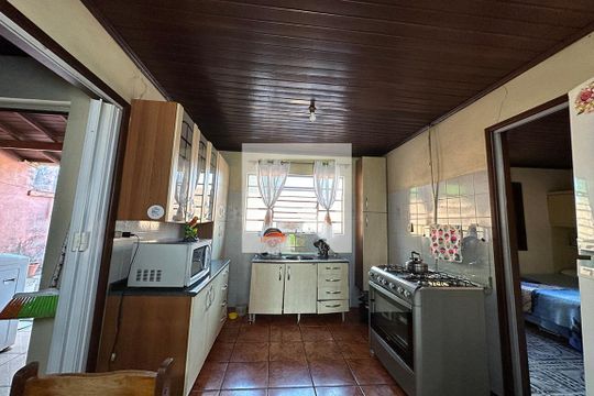 Cozinha de casa à venda com 3 quartos, 100m² em Santos Dumont, São Leopoldo