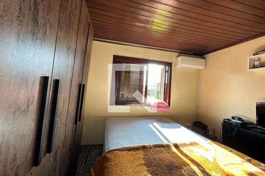 Quarto 1 de casa à venda com 3 quartos, 100m² em Santos Dumont, São Leopoldo