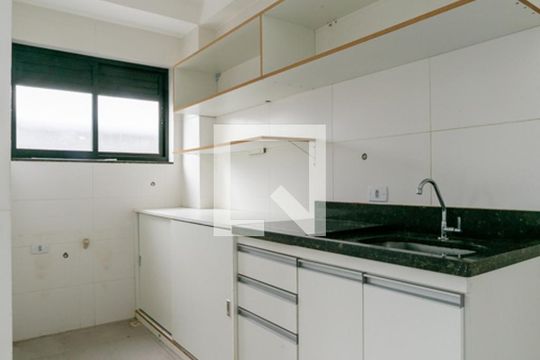 Cozinha de apartamento para alugar com 2 quartos, 35m² em Vila Paiva, São Paulo