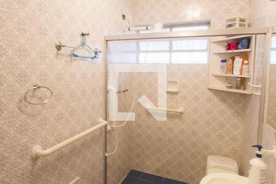 Banheiro 1 de casa à venda com 3 quartos, 240m² em Jardim Dom Bosco, São Paulo