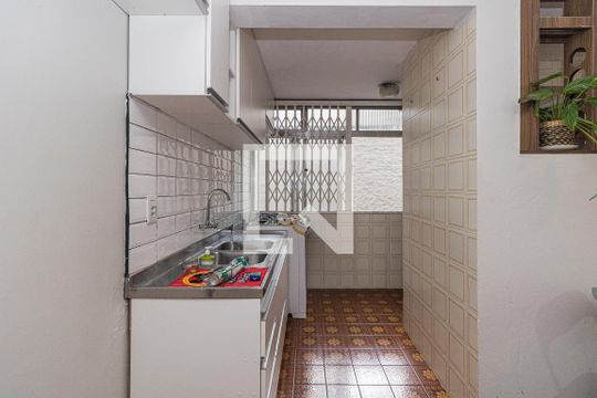 Cozinha e Área de Serviço de apartamento à venda com 4 quartos, 109m² em Bom Fim, Porto Alegre