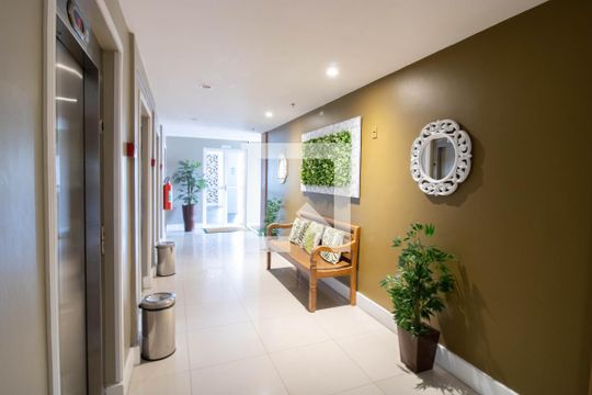 Área comum de apartamento para alugar com 2 quartos, 53m² em Barra da Tijuca, Rio de Janeiro