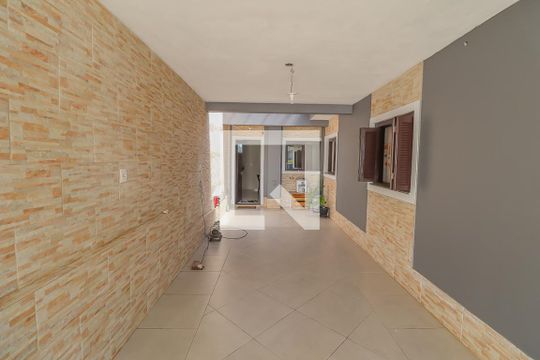 Garagem de casa à venda com 3 quartos, 162m² em Duque de Caxias, São Leopoldo
