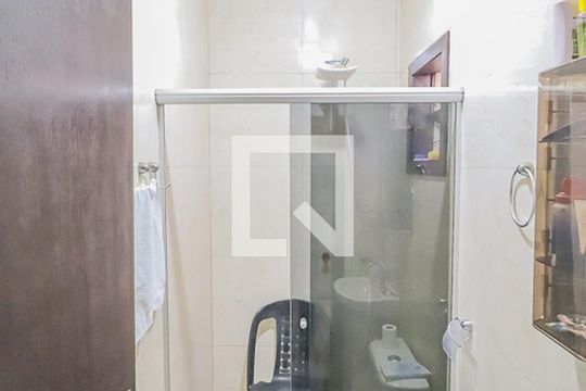 Banheiro da Suíte de casa à venda com 3 quartos, 162m² em Duque de Caxias, São Leopoldo