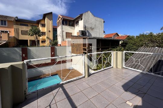 Quarto 3 - Varanda de casa de condomínio à venda com 4 quartos, 300m² em Espírito Santo, Porto Alegre