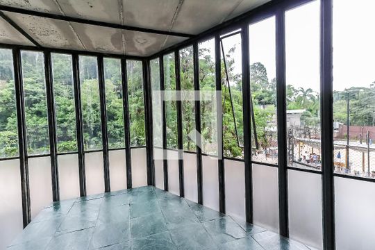 Sala de casa à venda com 4 quartos, 250m² em Paraíso do Morumbi, São Paulo