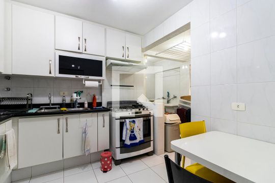 Cozinha de apartamento à venda com 2 quartos, 63m² em Vila Mariana, São Paulo