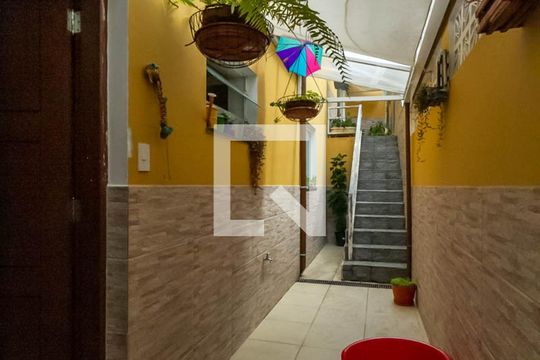Quintal de casa à venda com 4 quartos, 210m² em Nova Petrópolis, São Bernardo do Campo