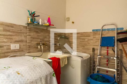 Área de Serviço de casa à venda com 4 quartos, 210m² em Nova Petrópolis, São Bernardo do Campo