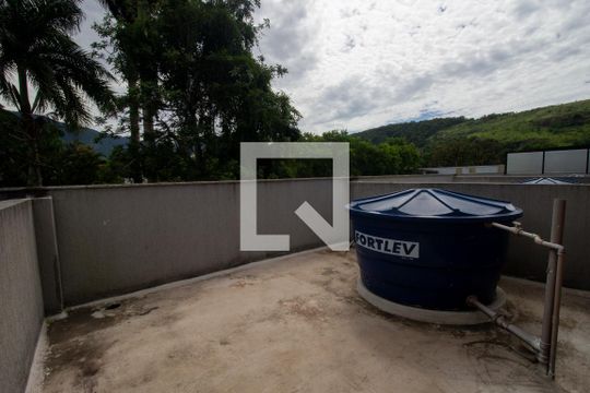 Terraço de casa de condomínio para alugar com 2 quartos, 68m² em Vargem Grande, Rio de Janeiro