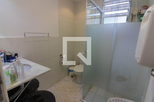 Banheiro  de apartamento à venda com 2 quartos, 43m² em Santo Amaro, São Paulo