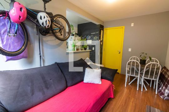 Sala de apartamento à venda com 2 quartos, 43m² em Santo Amaro, São Paulo