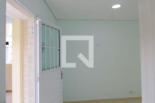 Kitnet/Studio para alugar com 1 quarto, 21m² em Jardim Maria Duarte, São Paulo