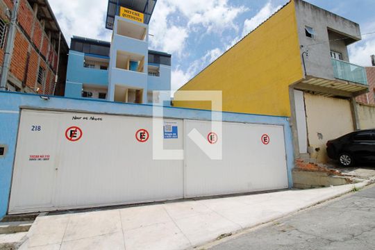 Fachada  de kitnet/studio para alugar com 1 quarto, 21m² em Jardim Maria Duarte, São Paulo